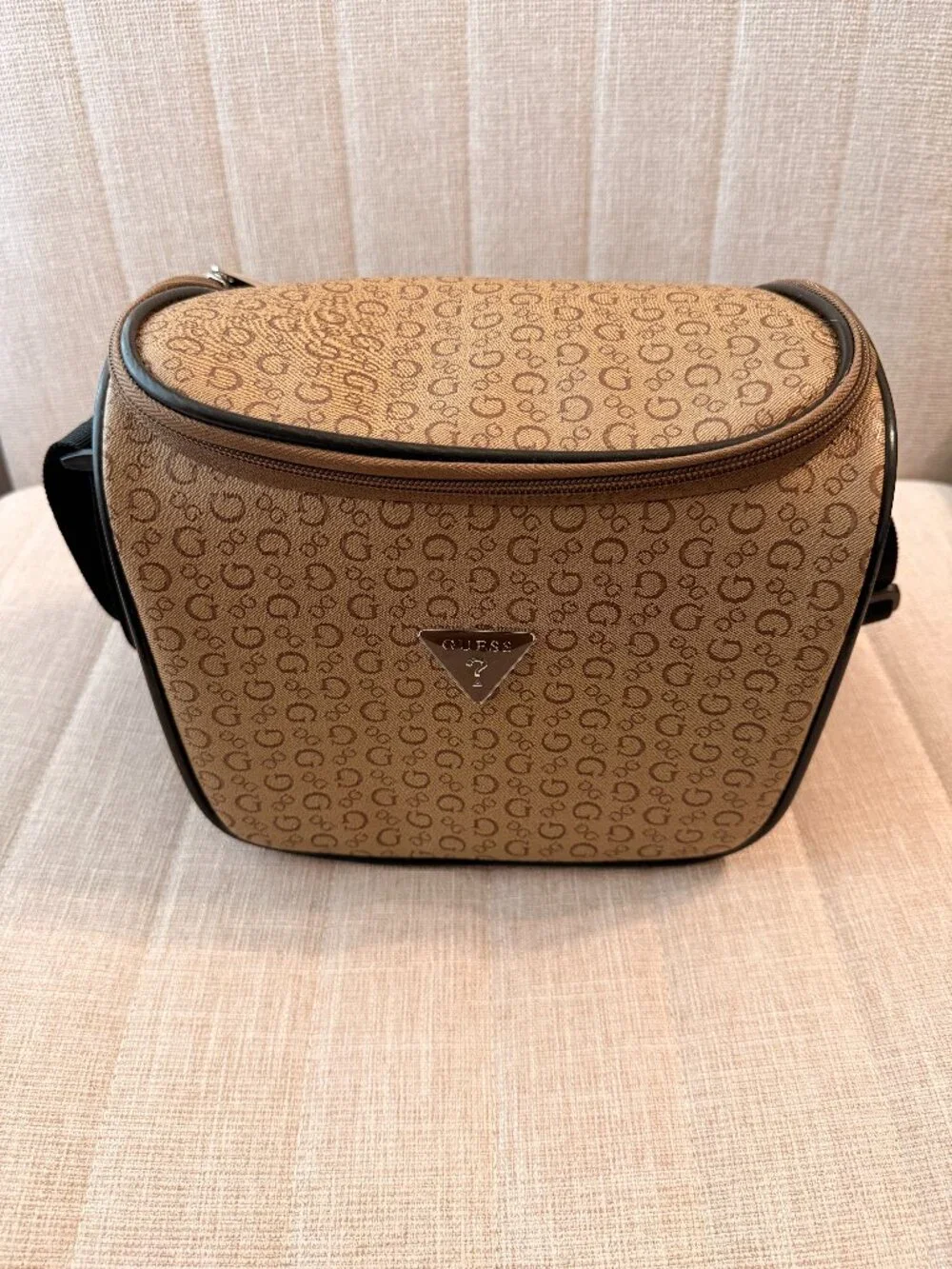 GUESS Monogram Insulated Cooler Bag / Lunch Tote - Tan Brown